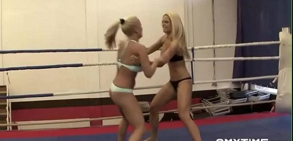  Two hot blondes eat pussy after wrestling